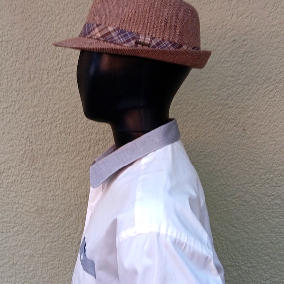 BY ROBERT JAMES NY MEN´SLUXURY WHITE SHIRT W/GREY...